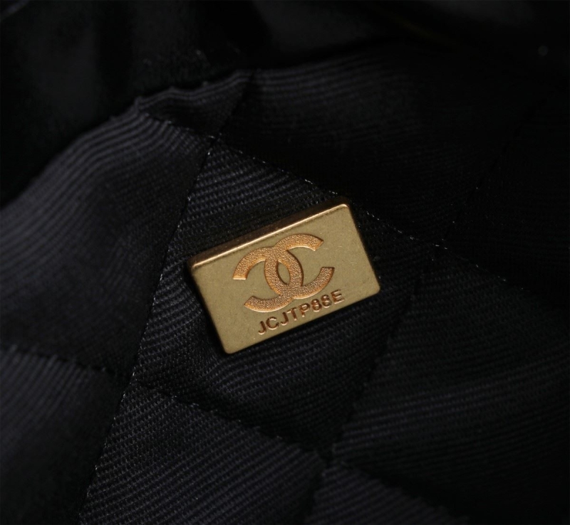 Ch**el hobo 22 bags